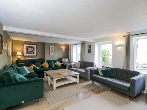 Longborough Maison | The Old School House