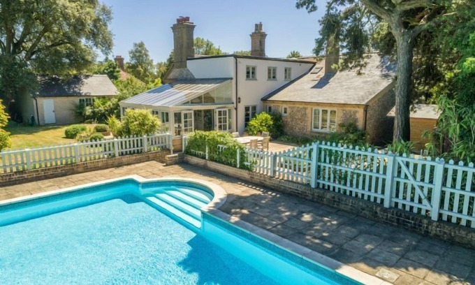 Warham Maison | Conversion d'une école victorienne bénéficiant d'un emplacement paisible dans un village