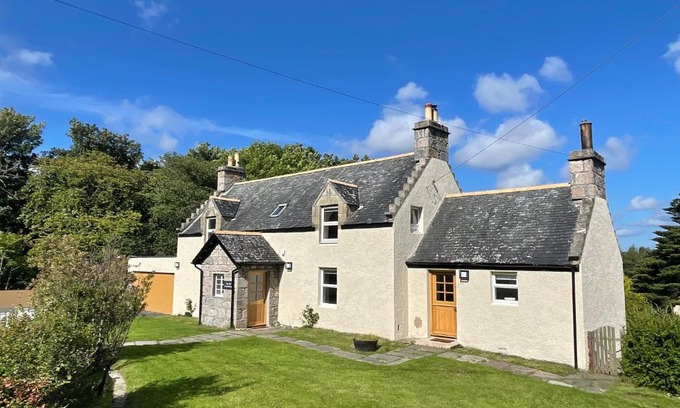 Lairg Maison | The Old Schoolhouse