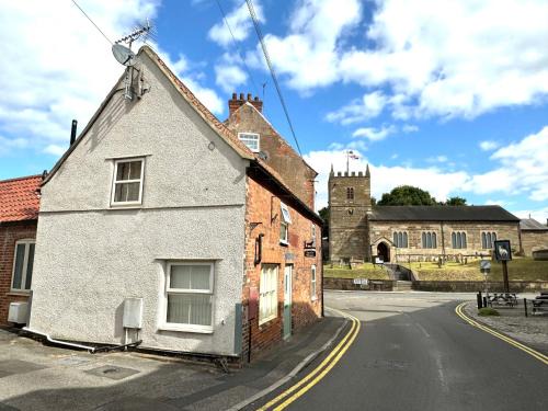 Ollerton Maison | The Old Shop at Savile House - Sherwood Forest