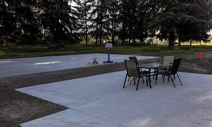 Rochester Maison | The one with the sport court