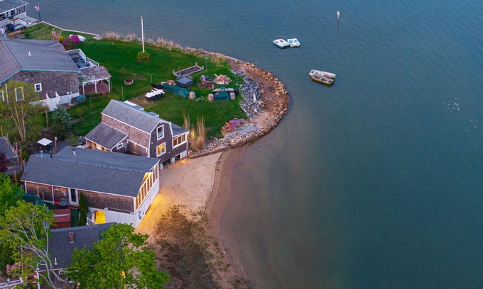 Onset Maison | The Onset Beach Compound-Cape Cod Beach Resort & Oceanic Habitat