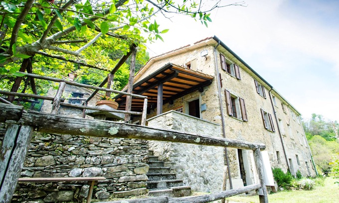 Stazzema Maison | "The Orchard" Entre la Versilia et les Alpes Apuanes