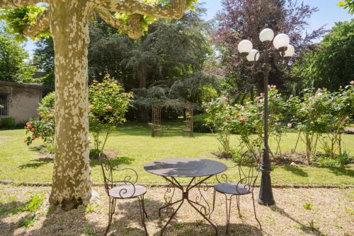 Bourg-en-Bresse Hôtel | The Originals Boutique, Hôtel Terminus, Bourg-en-Bresse Gare