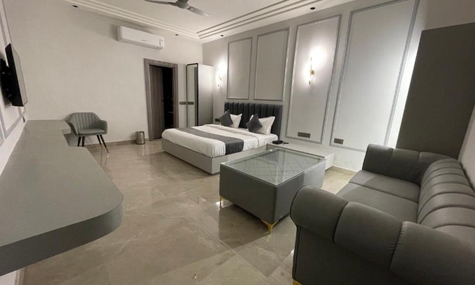 Karnal Hôtel | THE ORIN
