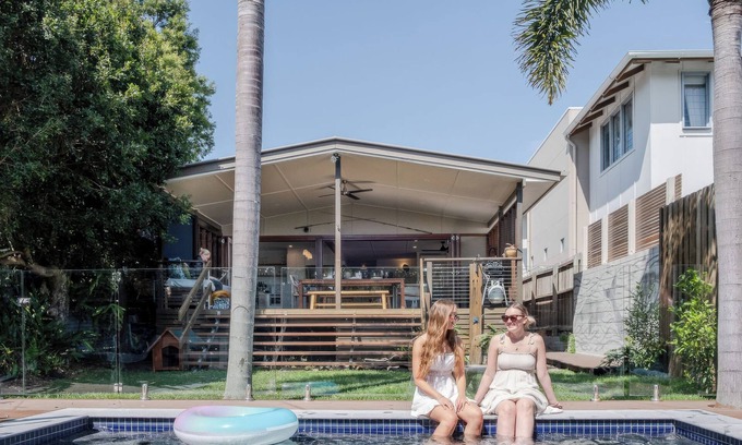Moffat Beach Maison | 'The Otto' At Moffat Beach