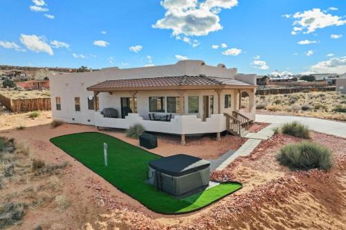 Greenehaven Maison | The Overlook - Amazing Views Hot Tub & Game Room