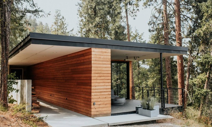 Leavenworth Cabine | The Overlook - Modern Leavenworth Cabin with beautiful views and close to town