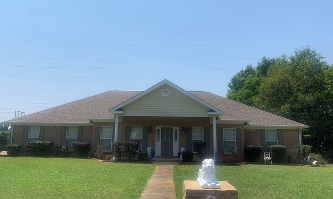 Tuscaloosa Maison | The Palace at the Hampton is Charming and Spacious 4-bedroom house in Tuscaloosa
