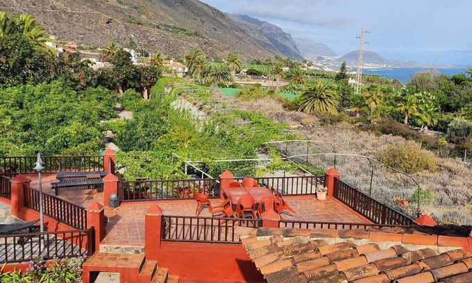 Icod de los Vinos Villa | « The Palm Villa : une oasis canarienne à Icod de los Vinos