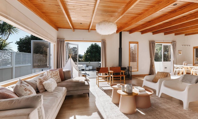 Papamoa Beach Maison | The Papamoa Pad ~ Papamoa - Beyonder Holiday Homes