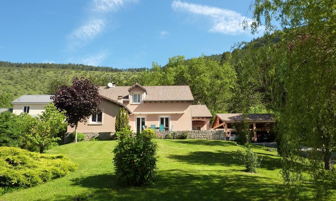 Saint-Bauzile Villa | Le parc des Combes gite classé 4 épis .Villa au calme en pleine nature