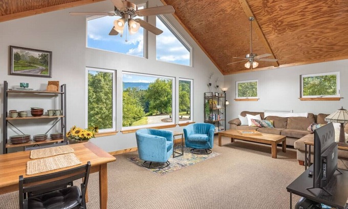 Wildwood Maison | The Peaceful Perch One Bed home on an organic farm