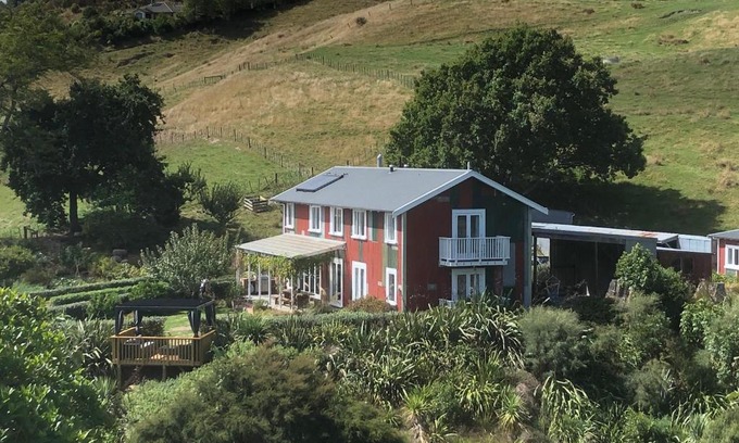 Hope Cabine | The Pear Orchard Lodge
