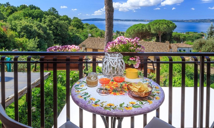 Lake Bracciano Appartement | The Pearl of Trevignano.