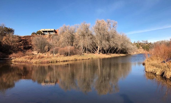 San Jose Maison | La Pecos River Cliff House, c'est magique!
