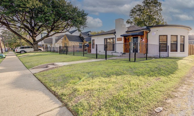 Old East Dallas Maison | The Peninsula - 1 Mile from Downtown Dallas, Texas