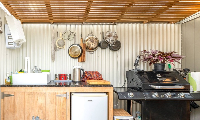 Surfdale Cabine | The Perfect Hideaway! 10 sq mts of Clever Organisation With Thoughtful Design