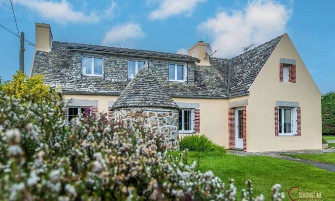 Saint-Jean-du-Doigt Maison | La maison de la Petite Lande à Saint Jean du Doigt