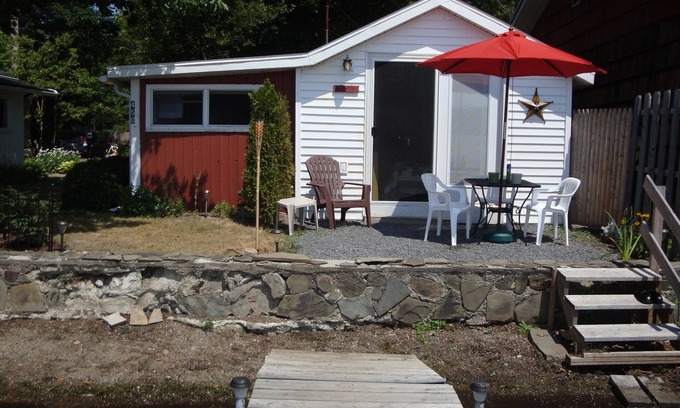 Town of Jerusalem Cottage | Le Pickerel Inn au 450 Crescent Beach