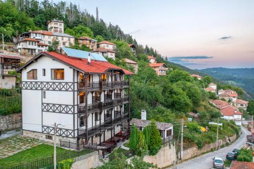 Smolyan Maison | The Pine Living - Guesthouse with Coworking space & Spa