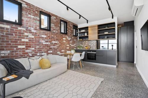 Geelong West Appartement | The Pix - Industrial chic at its best