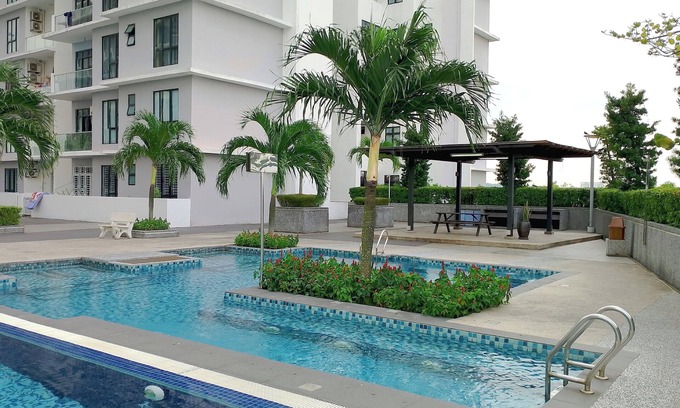 Taman Bukit Mewah Maison | The Platino - Located next to Paradigm mall.