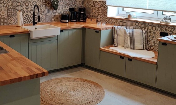 Taucha Maison | The Polly vacation home is a small, cozy townhouse