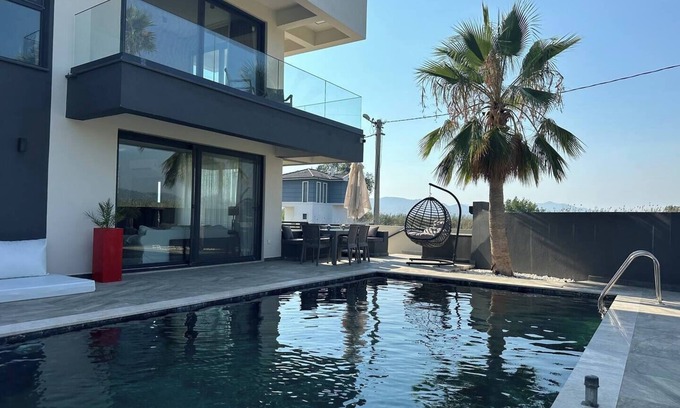 Dalaman Maison | The pool house time