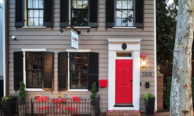 Georgetown Hôtel | The Poppy Georgetown Guesthouse and Gardens