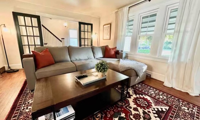 South Bend Maison | The Portage Place: 3BR 2 mi from ND w/ king suite