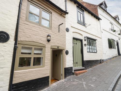 Bridgnorth Maison | The Postage Stamp