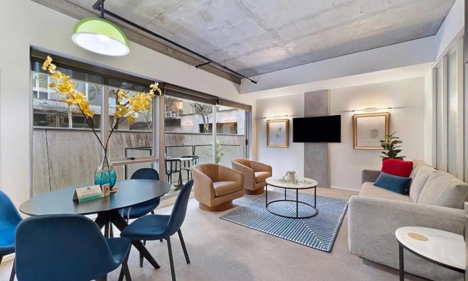 East Melbourne Appartement | The Powlett - East Melbourne by Ready Set Stay