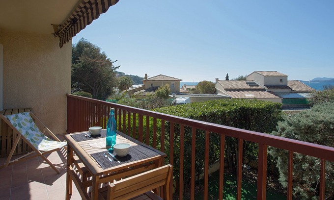 Le Pradet Appartement | LE PRADET Appart 2 pers vue mer plage 50m