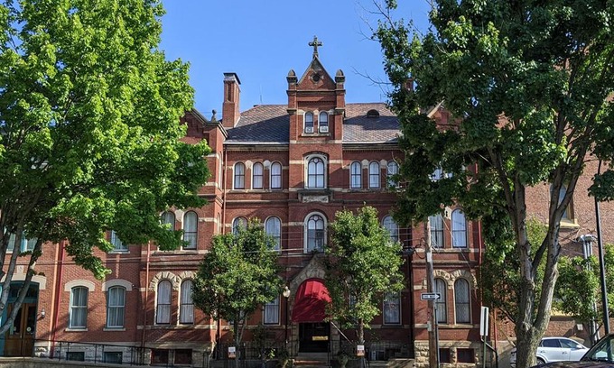 East Allegheny Hôtel | The Priory Hotel