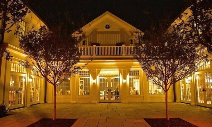Quogue Hôtel | The Quogue Club at Hallock House