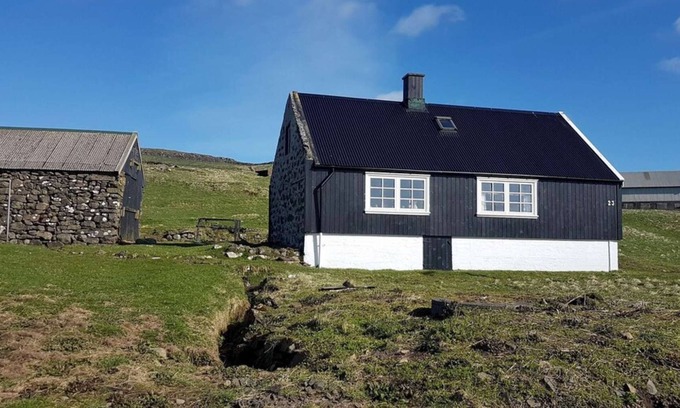 Skalavik Cabine | The Real Faroese Experience