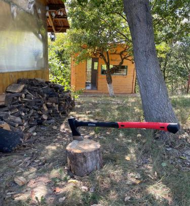Vladeni Autre | The Realm of Abundance Cottage
