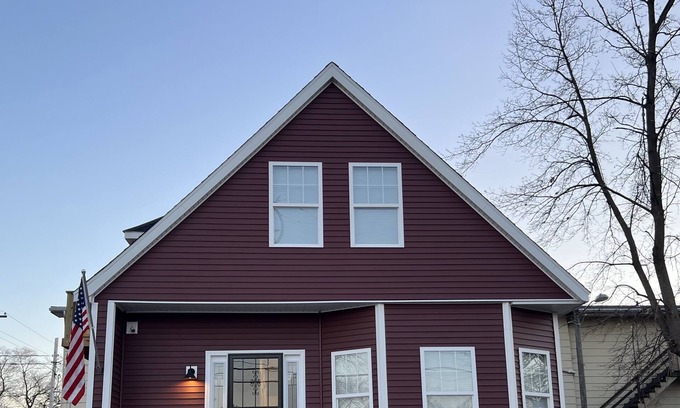 Springfield Maison | ‘The Red House over Yonder’