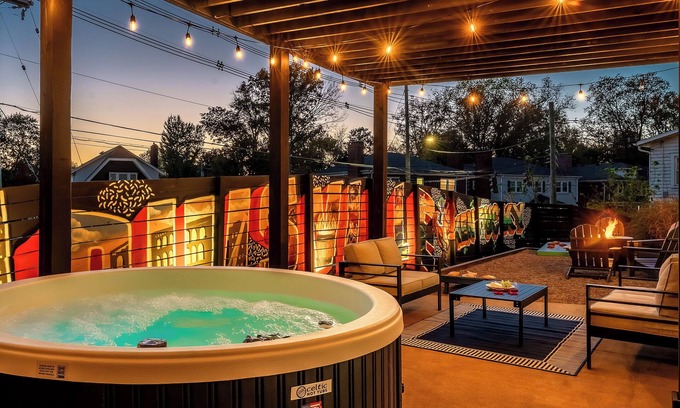 Tyler Park Maison | The Reserve~Stunning 5BR 4BA w/HotTub