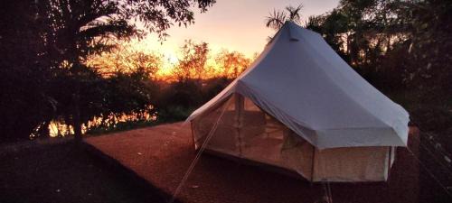 District 9 Autre | The River Glampstay