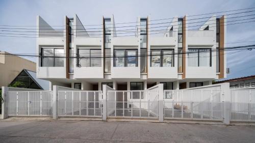 Pattani Maison | The Rooftop Townhouse in Center of Pattani