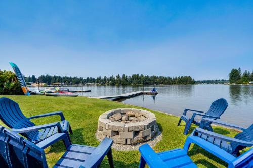 McKenna Maison | The Rookery - Dreamy Home with Private Dock!