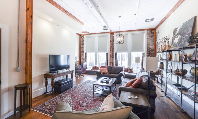 Thomasville Appartement | The Roost - Downtown Thomasville