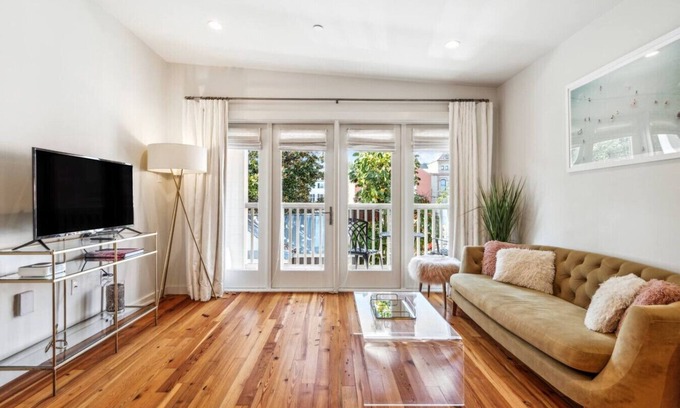 Irish Channel Appartement | The Rose on Magazine - Centrally Located