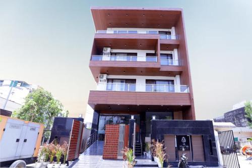 Sector 70 Hôtel | THE ROYAL VILLA - Noida Sector 70