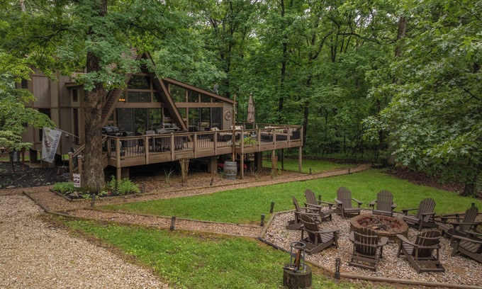 Innsbrook Chalet De Ski | The Rustic at Hummingbird Hollow by Innsbrook Vacations!
