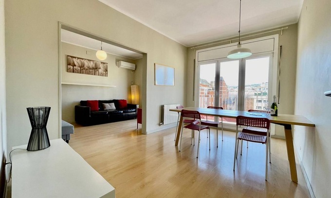 el Camp d'en Grassot i Gracia Nova Appartement | The Sagrada Penthouse