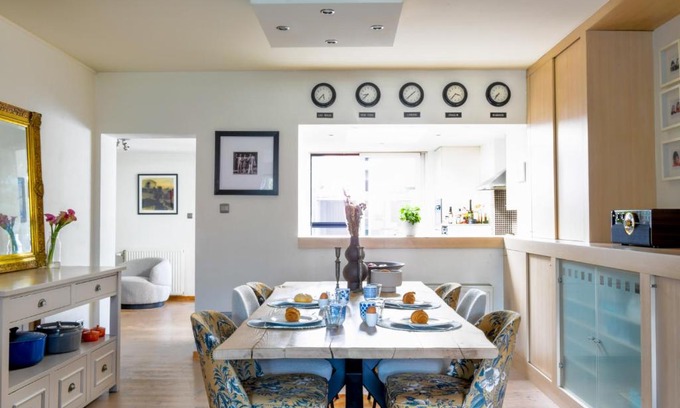 Hasselt Maison | The Scaramanga House Hasselt