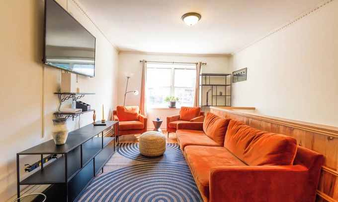 Crown Heights Maison | The Schenectady House - Unit 2 Single Occupancy/Shared Bath & Common Areas